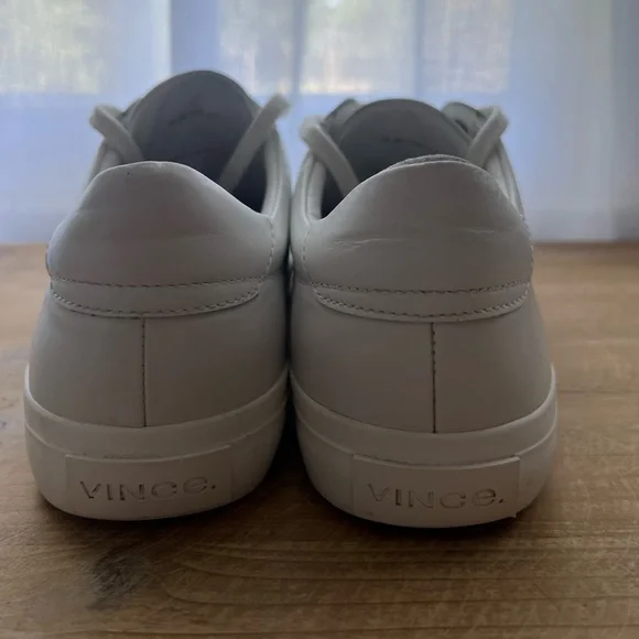 Vince Fulton Leather Sneaker in White Size 9/ EU 42.5 - Picture 4 of 11